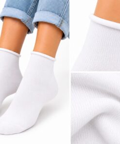 Gumi nélküli női fehér zokni anyagközeli