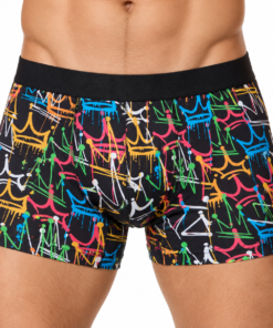 Berrak 2XL férfi boxer színes koronás graffiti mintával modellen